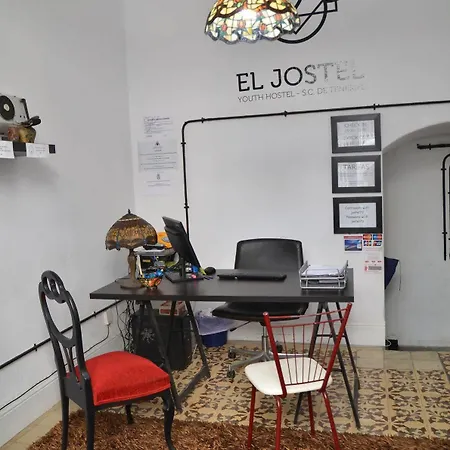 El Jostel Bed & Breakfast